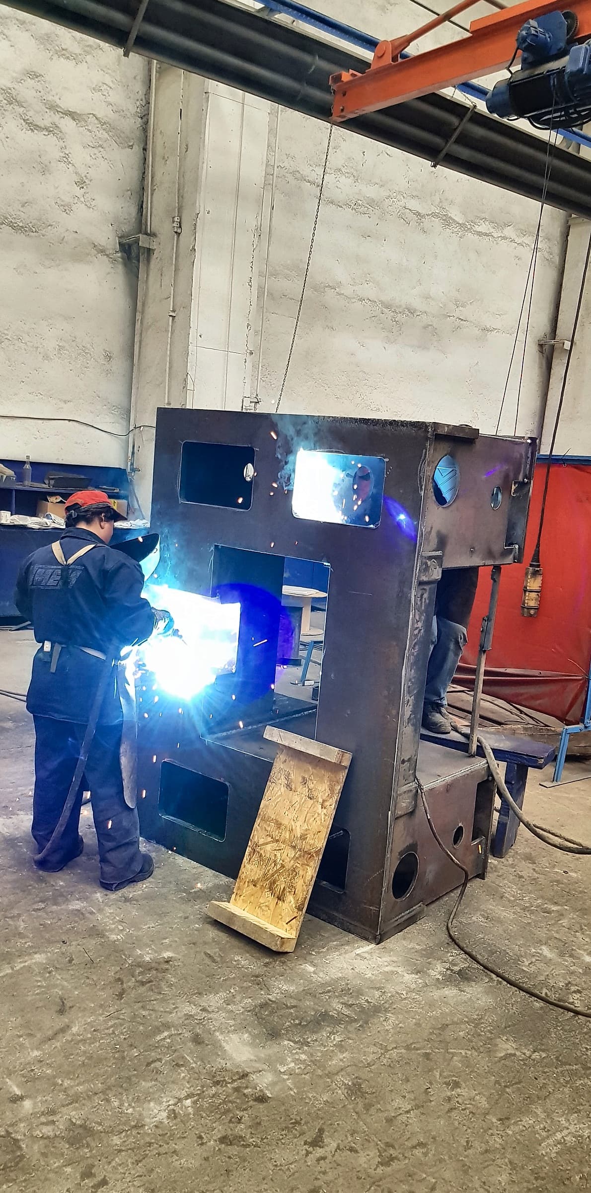 Welding a heavy frame